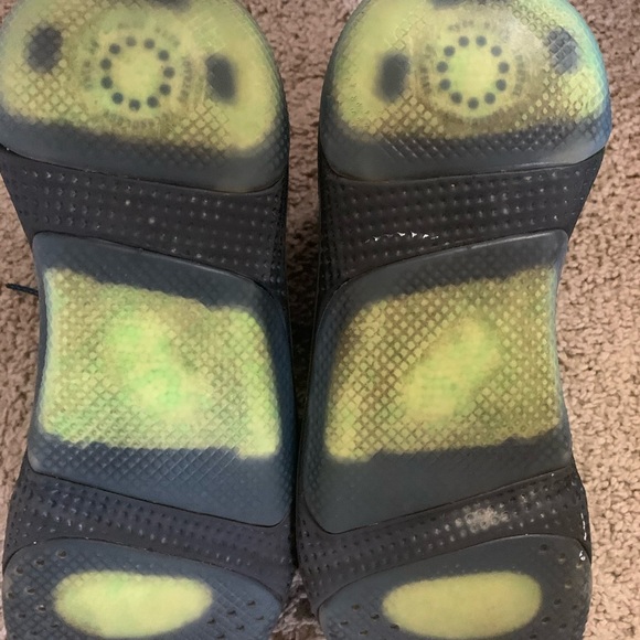 Sneaker bundle sz 11-12 - Picture 12 of 14